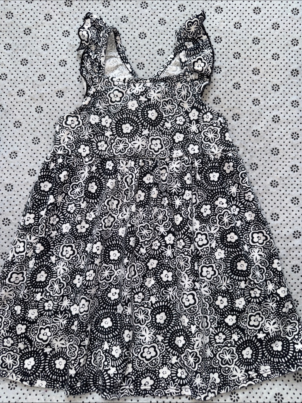 🛍PRETTY LITTLE GIRLS  DRESS SIZE 2T 🛍